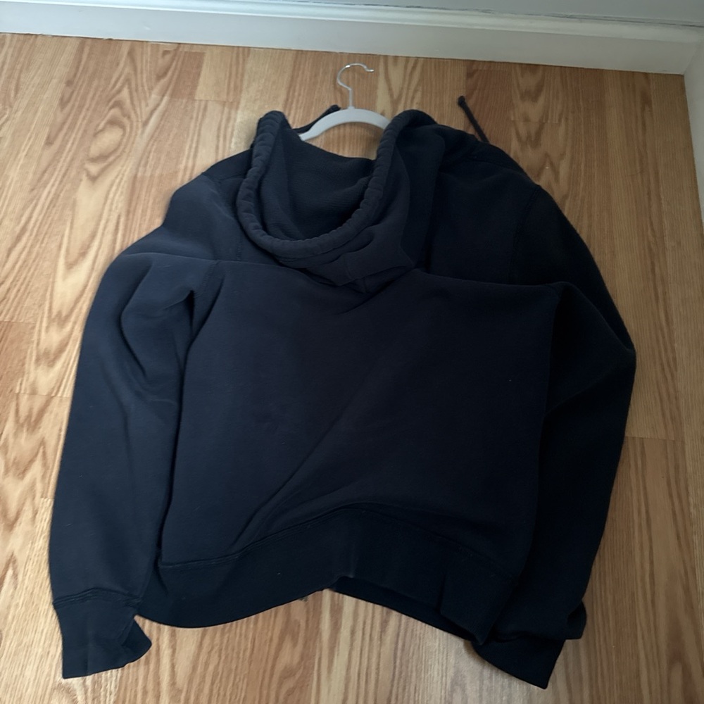 Hollister Black Hoodie with Teal/Seafoam Applique - Picture 2 of 4
